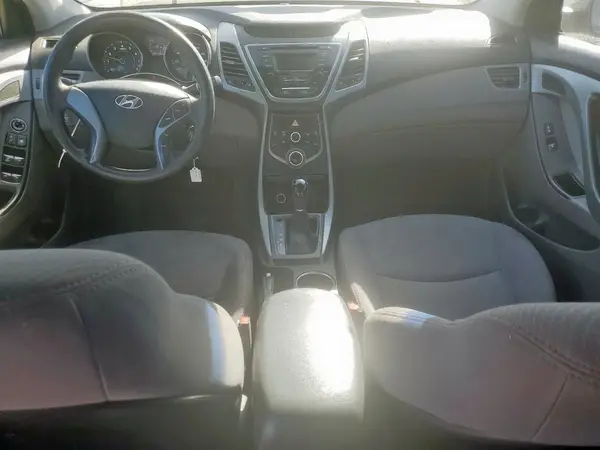 5NPDH4AE5GH699571 2016 HYUNDAI ELANTRA - Image 8