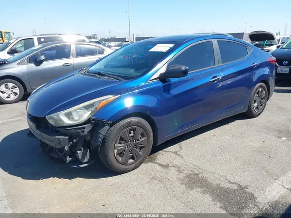 5NPDH4AE5GH700668 2016 HYUNDAI ELANTRA - Image 2