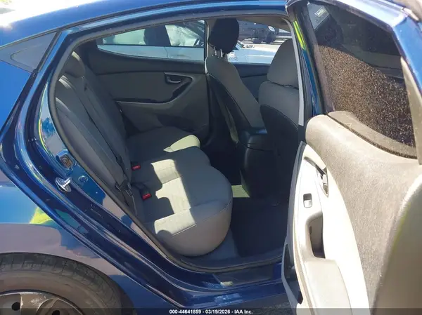 5NPDH4AE5GH700668 2016 HYUNDAI ELANTRA - Image 8