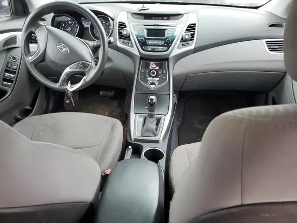 5NPDH4AE5GH702274 2016 HYUNDAI ELANTRA - Image 8