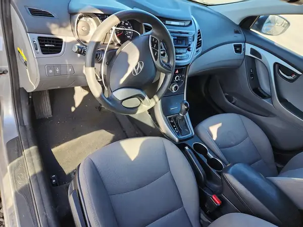 5NPDH4AE5GH702792 2016 HYUNDAI ELANTRA - Image 8