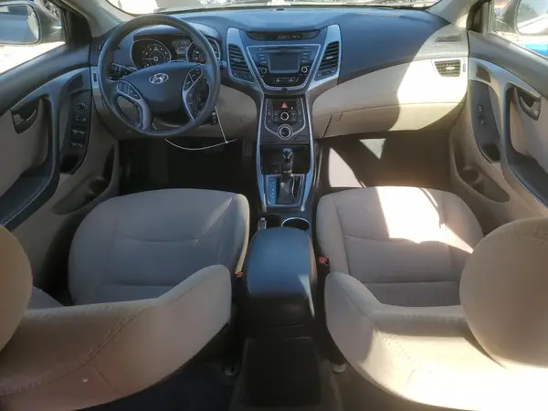 5NPDH4AE5GH704154 2016 HYUNDAI ELANTRA - Image 8