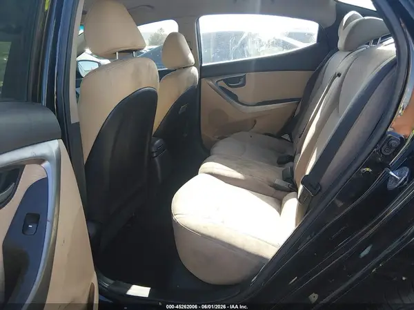 5NPDH4AE5GH706096 2016 HYUNDAI ELANTRA - Image 8