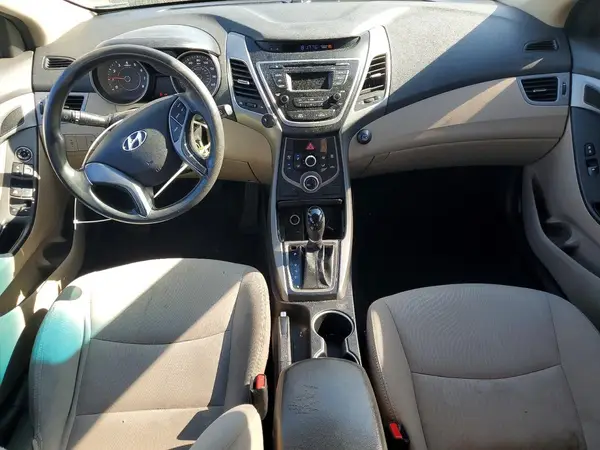 5NPDH4AE5GH707636 2016 HYUNDAI ELANTRA - Image 8