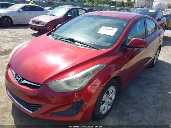 5NPDH4AE5GH709421 2016 HYUNDAI ELANTRA - Image 2