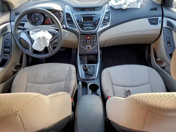 5NPDH4AE5GH711475 2016 HYUNDAI ELANTRA - Image 8