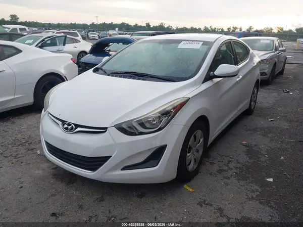 5NPDH4AE5GH712383 2016 HYUNDAI ELANTRA - Image 2