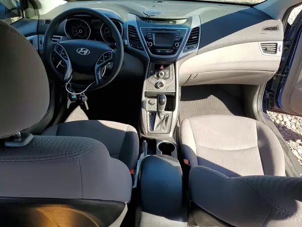 5NPDH4AE5GH712531 2016 HYUNDAI ELANTRA - Image 8