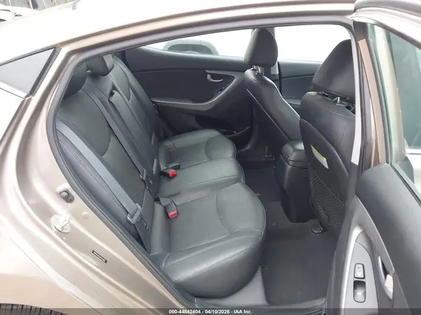 5NPDH4AE5GH712660 2016 HYUNDAI ELANTRA - Image 8