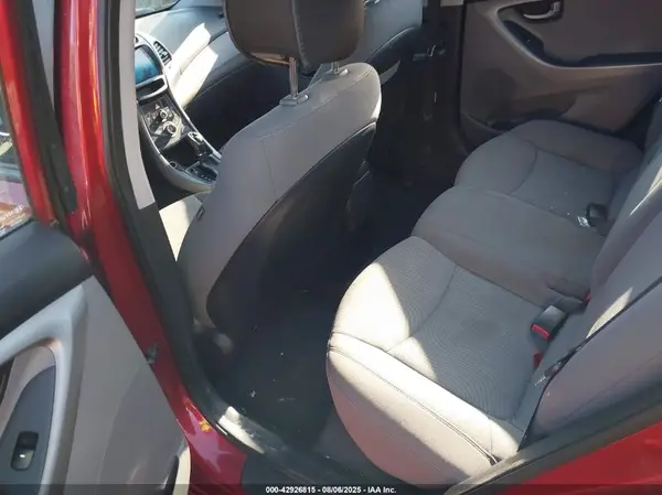 5NPDH4AE5GH714067 2016 HYUNDAI ELANTRA - Image 8