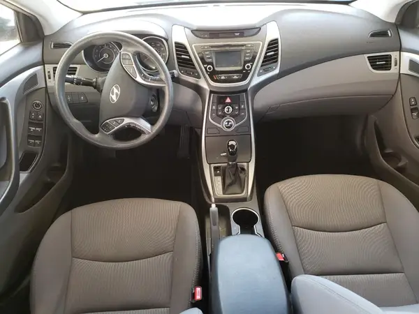 5NPDH4AE5GH714716 2016 HYUNDAI ELANTRA - Image 8