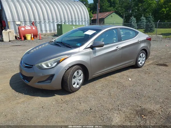 5NPDH4AE5GH715056 2016 HYUNDAI ELANTRA - Image 2