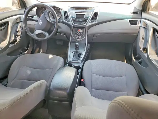 5NPDH4AE5GH715087 2016 HYUNDAI ELANTRA - Image 8
