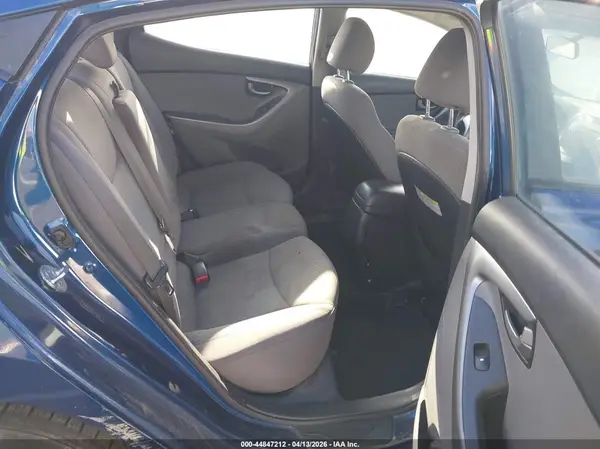 5NPDH4AE5GH715851 2016 HYUNDAI ELANTRA - Image 8