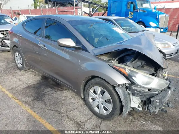 5NPDH4AE5GH716742 2016 HYUNDAI ELANTRA - Image 1
