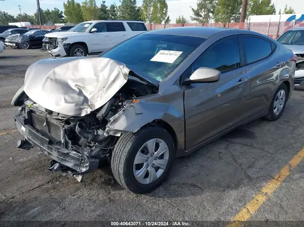 5NPDH4AE5GH716742 2016 HYUNDAI ELANTRA - Image 2