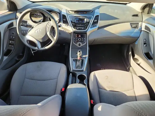 5NPDH4AE5GH717700 2016 HYUNDAI ELANTRA - Image 8