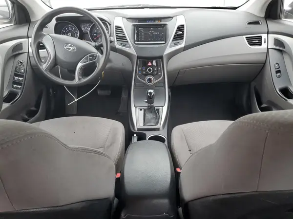 5NPDH4AE5GH718068 2016 HYUNDAI ELANTRA - Image 8