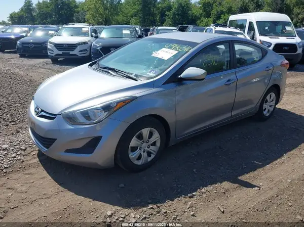 5NPDH4AE5GH720984 2016 HYUNDAI ELANTRA - Image 2