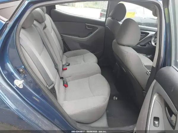 5NPDH4AE5GH722153 2016 HYUNDAI ELANTRA - Image 8