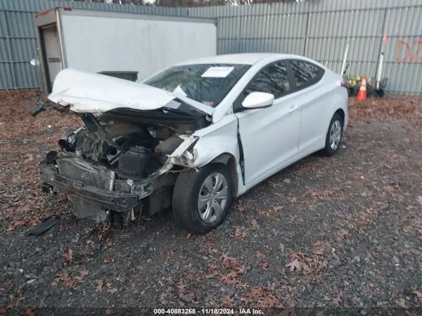 5NPDH4AE5GH722301 2016 HYUNDAI ELANTRA - Image 2