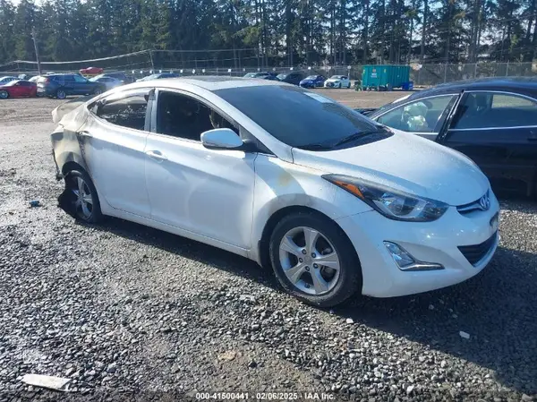 5NPDH4AE5GH723447 2016 HYUNDAI ELANTRA - Image 1