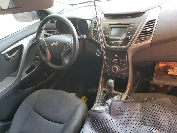 5NPDH4AE5GH723853 2016 HYUNDAI ELANTRA - Image 8