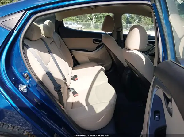 5NPDH4AE5GH724968 2016 HYUNDAI ELANTRA - Image 8