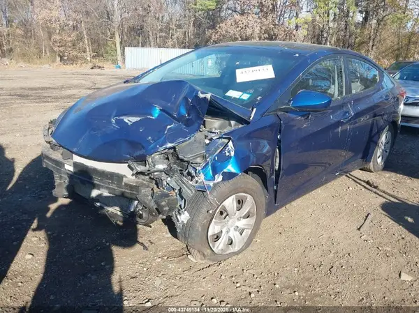 5NPDH4AE5GH726574 2016 HYUNDAI ELANTRA - Image 2