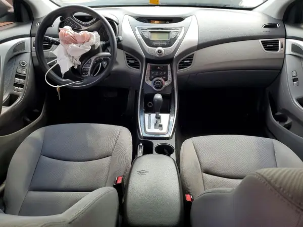 5NPDH4AE5GH727210 2016 HYUNDAI ELANTRA - Image 8