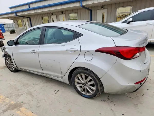 5NPDH4AE5GH729880 2016 HYUNDAI ELANTRA - Image 2