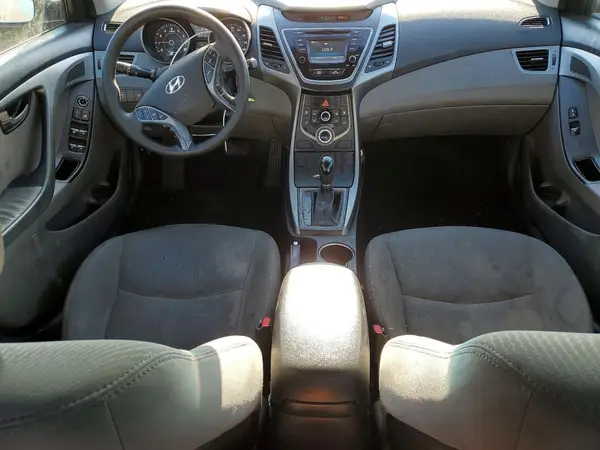 5NPDH4AE5GH729880 2016 HYUNDAI ELANTRA - Image 8