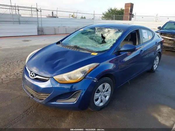 5NPDH4AE5GH730690 2016 HYUNDAI ELANTRA - Image 2