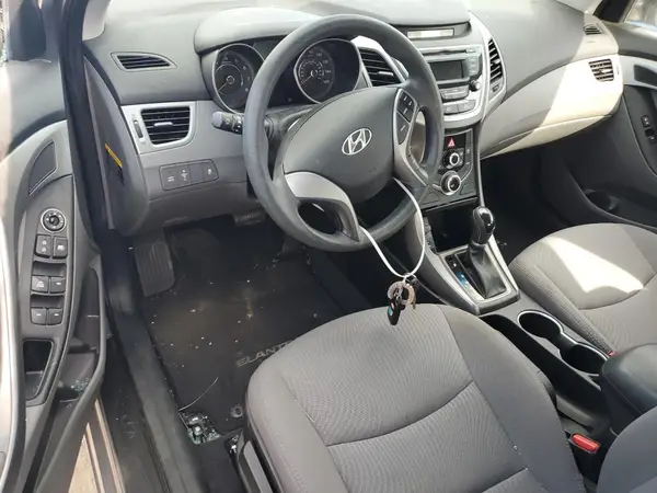 5NPDH4AE5GH731323 2016 HYUNDAI ELANTRA - Image 8