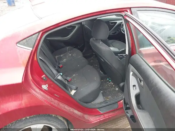 5NPDH4AE5GH732455 2016 HYUNDAI ELANTRA - Image 8