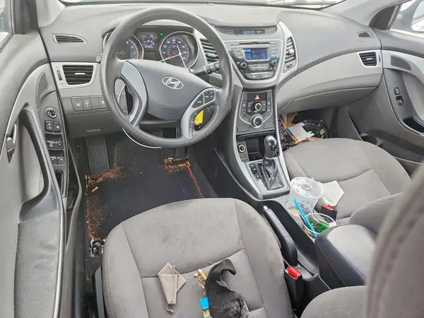 5NPDH4AE5GH732973 2016 HYUNDAI ELANTRA - Image 8