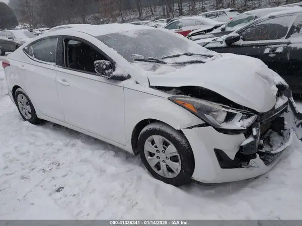 5NPDH4AE5GH734027 2016 HYUNDAI ELANTRA - Image 1