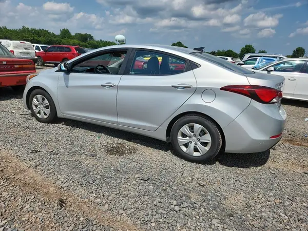 5NPDH4AE5GH737560 2016 HYUNDAI ELANTRA - Image 2