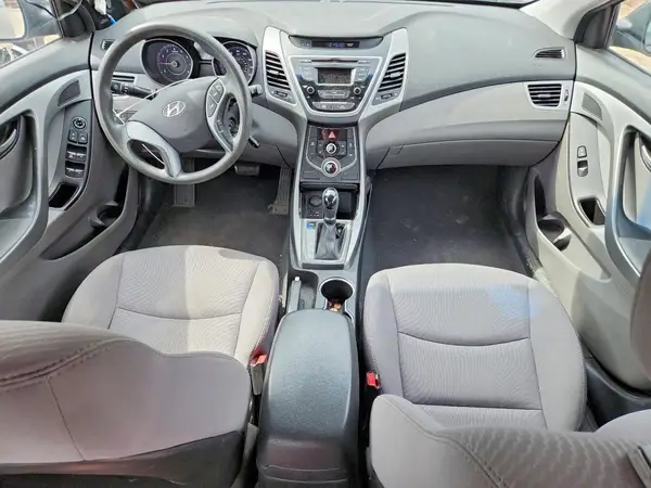 5NPDH4AE5GH738501 2016 HYUNDAI ELANTRA - Image 8