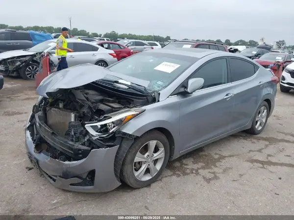 5NPDH4AE5GH738921 2016 HYUNDAI ELANTRA - Image 2