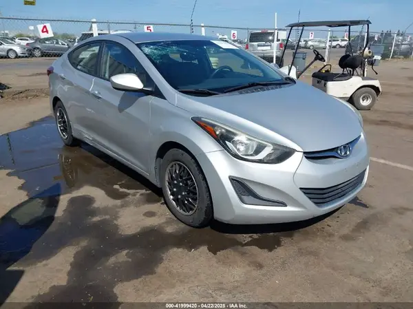 5NPDH4AE5GH739664 2016 HYUNDAI ELANTRA - Image 1