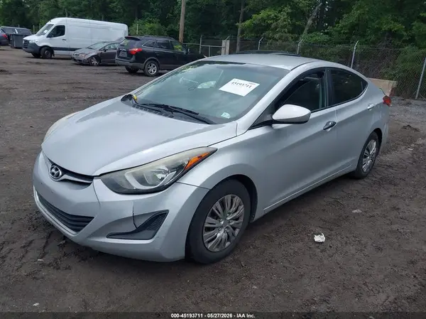 5NPDH4AE5GH742502 2016 HYUNDAI ELANTRA - Image 2