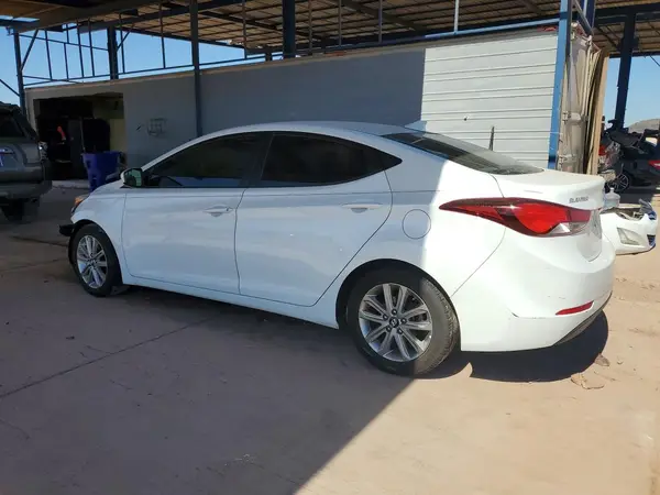 5NPDH4AE5GH743682 2016 HYUNDAI ELANTRA - Image 2