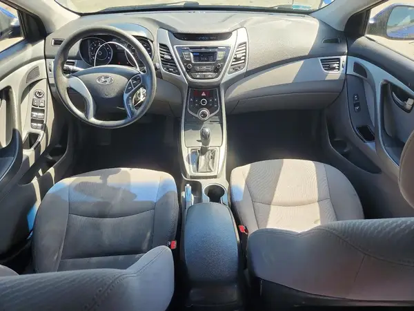 5NPDH4AE5GH743908 2016 HYUNDAI ELANTRA - Image 8