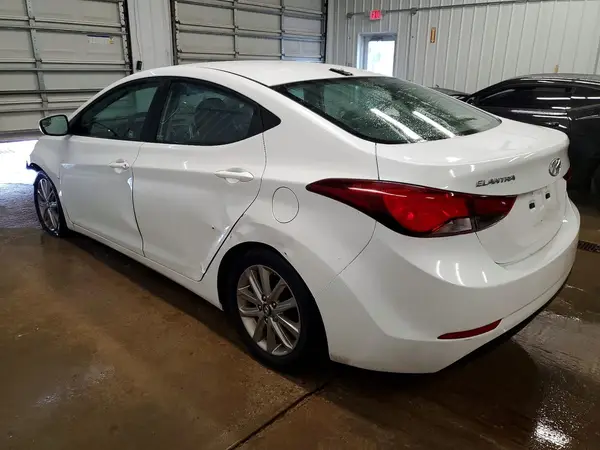 5NPDH4AE5GH746789 2016 HYUNDAI ELANTRA - Image 2
