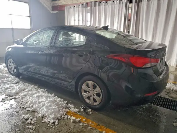 5NPDH4AE5GH747473 2016 HYUNDAI ELANTRA - Image 2