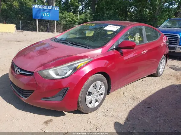 5NPDH4AE5GH747716 2016 HYUNDAI ELANTRA - Image 2