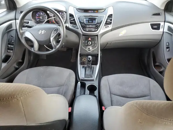 5NPDH4AE5GH747974 2016 HYUNDAI ELANTRA - Image 8