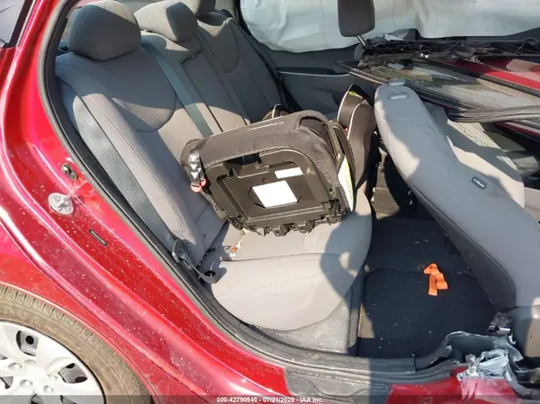 5NPDH4AE5GH748896 2016 HYUNDAI ELANTRA - Image 8