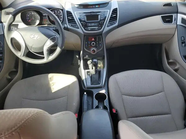 5NPDH4AE5GH749403 2016 HYUNDAI ELANTRA - Image 8